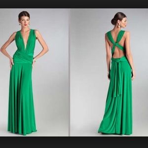 Von Vonni transformer maxi dress in stunning emerald green.